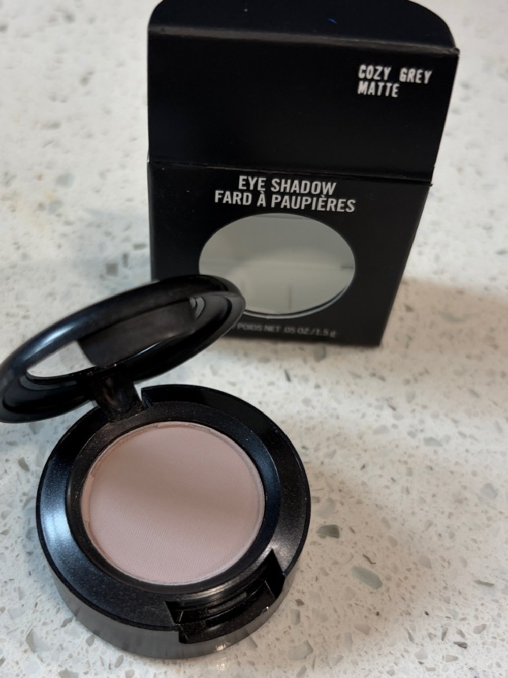 MAC Cosmetics Cozy Grey Matte Eyeshadow - Soft Grey